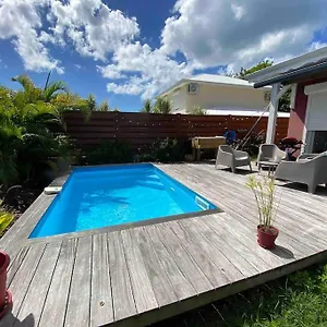 Cosy Toute Equipee Avec Piscine Villa